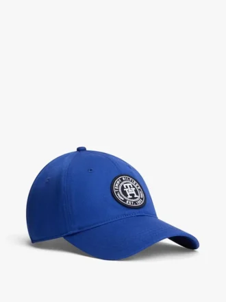 Baseballpet met cirkelvormig monogram