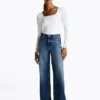 Bodysuit met vierkante hals en lange mouwen Bodysuit met vierkante hals en lange mouwen