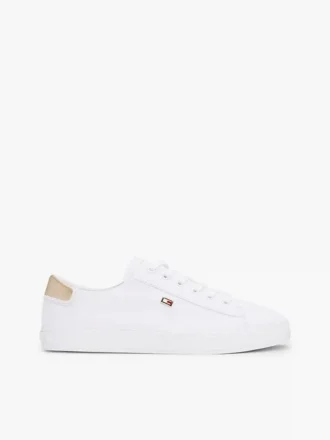 Canvas sneaker met metallic hiel