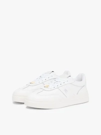 Court sneaker van generfd leer