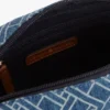 Denim crossbodytas met all-over vlaggenprint Denim crossbodytas met all-over vlaggenprint