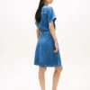 Denim overhemdjurk met riemen en medium was Denim overhemdjurk met riemen en medium was