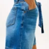 Denimshort met hoge taille en riem Denimshort met hoge taille en riem