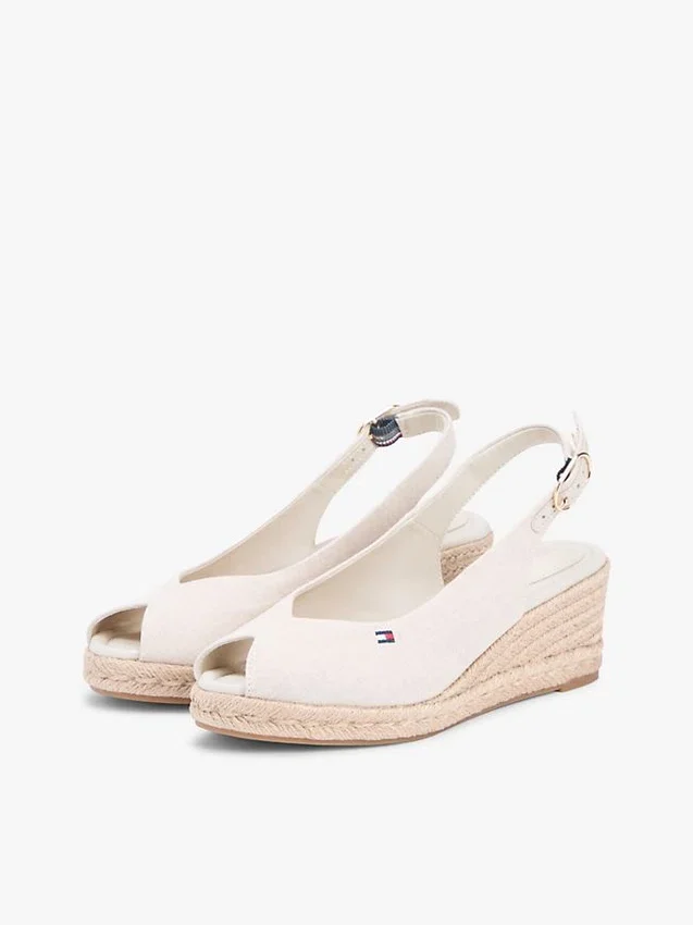 Espadrillesandalen met sleehak en slingback Espadrillesandalen met sleehak en slingback