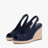 Espadrillesandalen met sleehak en slingback Espadrillesandalen met sleehak en slingback