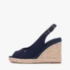 Espadrillesandalen met sleehak en slingback Espadrillesandalen met sleehak en slingback