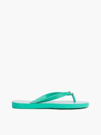 Flip-flops met metalen details en monogramprint