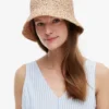 Gehaakte raffia buckethoed Gehaakte raffia buckethoed
