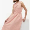 Gerimpelde gingham seersucker midi-jurk Gerimpelde gingham seersucker midi-jurk