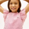Gestreepte flutter-seersuckerjurk voor kinderen