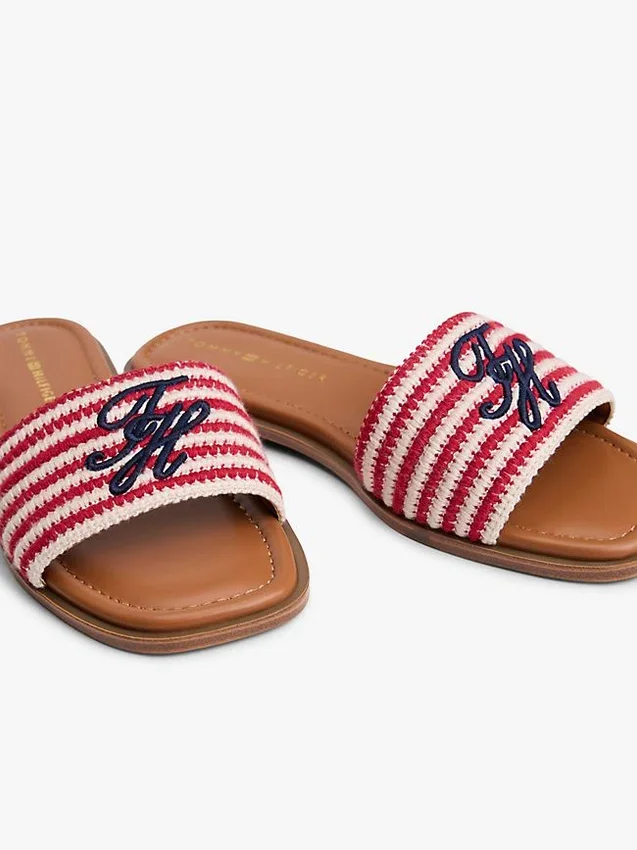 Geweven slippers met monogram en strepen Geweven slippers met monogram en strepen