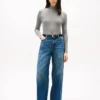 Hoge jeans met wijde pijpen Hoge jeans met wijde pijpen