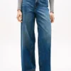 Hoge jeans met wijde pijpen Hoge jeans met wijde pijpen