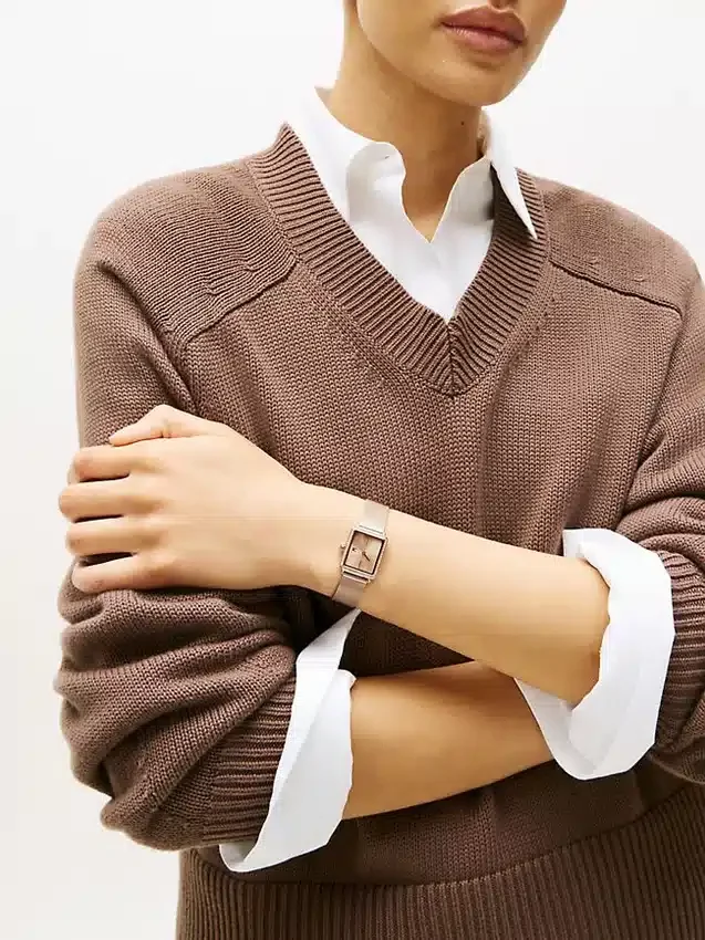 Horloge met vierkante wijzerplaat en kristallen accenten van 21,3 mm Horloge met vierkante wijzerplaat en kristallen accenten van 21,3 mm