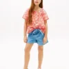 Kinder-top met tropische print en pofmouwen Kinder-top met tropische print en pofmouwen