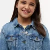 Kinderjeansjack met geborduurde ster Kinderjeansjack met geborduurde ster