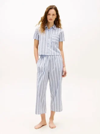Korte pyjamaset met overhemd en broek Korte pyjamaset met overhemd en broek