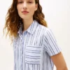 Korte pyjamaset met overhemd en broek Korte pyjamaset met overhemd en broek