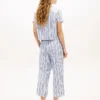 Korte pyjamaset met overhemd en broek Korte pyjamaset met overhemd en broek