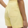 Korte shorts van linnen-katoenmix Korte shorts van linnen-katoenmix