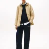 Lederen court sneaker met metallic accenten Lederen court sneaker met metallic accenten