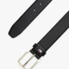 Lederen riem met vierkante gesp Lederen riem met vierkante gesp