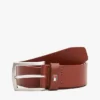 Leren riem met vlaggenlus Leren riem met vlaggenlus