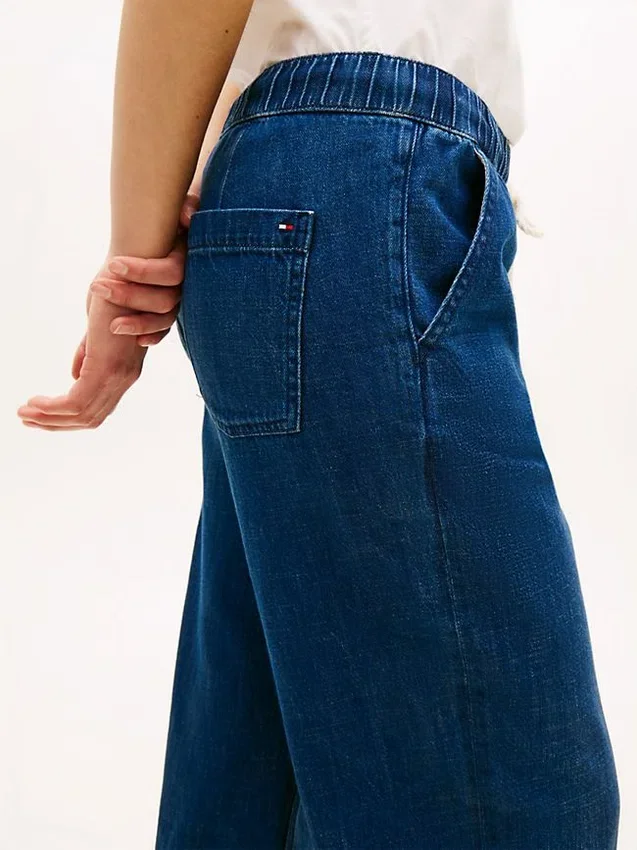 Lichtgewicht pull-on jeans met wijde pijpen Lichtgewicht pull-on jeans met wijde pijpen