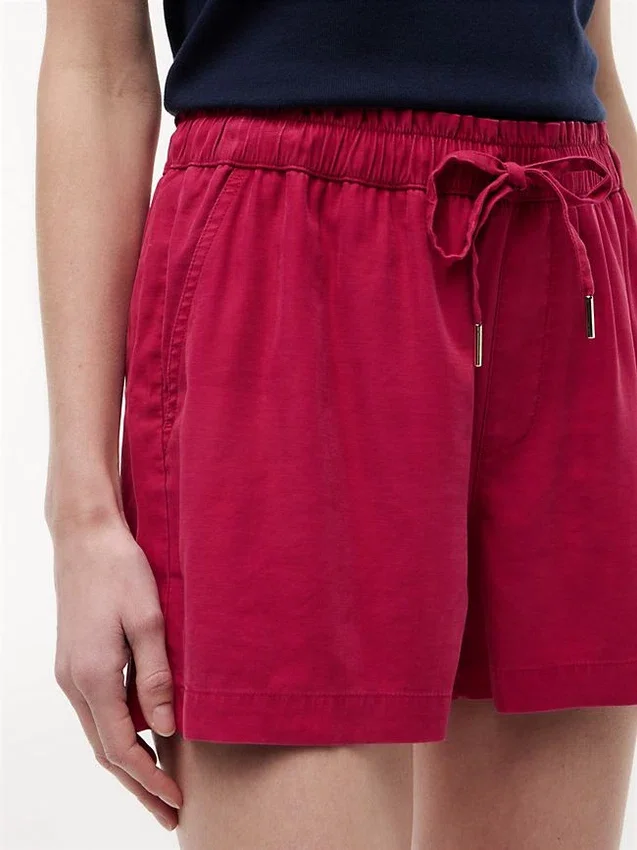 Lichtgewicht short met elastische tailleband Lichtgewicht short met elastische tailleband