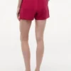 Lichtgewicht short met elastische tailleband Lichtgewicht short met elastische tailleband