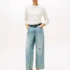 Moderne jeans met hoge taille en wijde pijpen Moderne jeans met hoge taille en wijde pijpen