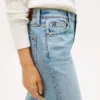 Moderne jeans met hoge taille en wijde pijpen Moderne jeans met hoge taille en wijde pijpen