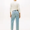 Moderne jeans met hoge taille en wijde pijpen Moderne jeans met hoge taille en wijde pijpen