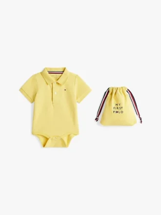 Polo-onesie voor baby’s en cadeauzakje