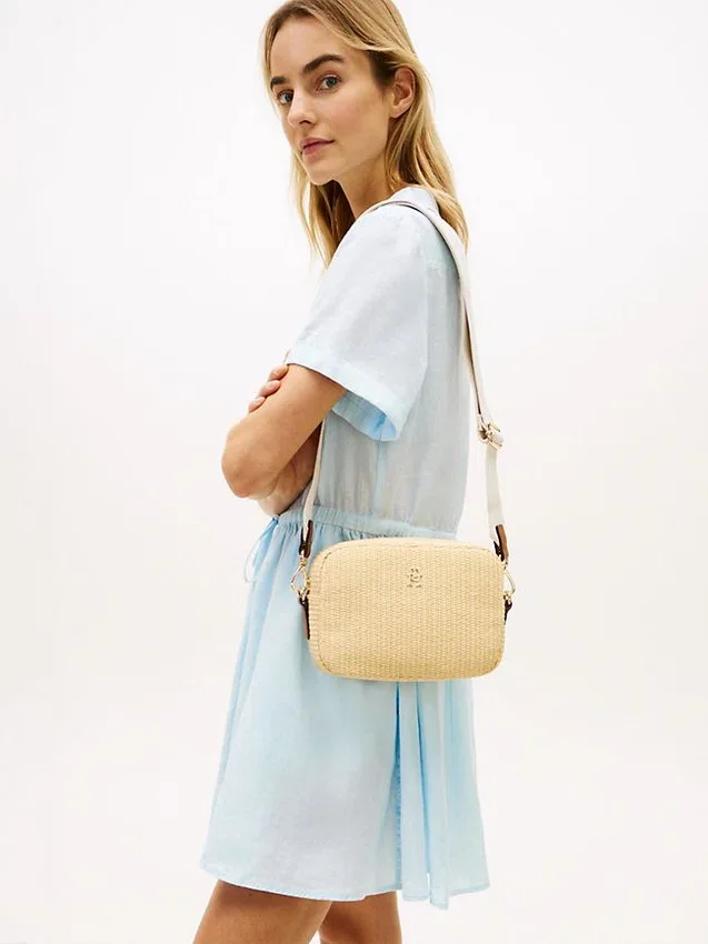Raffia-schoudertas met monogramlogo Raffia-schoudertas met monogramlogo
