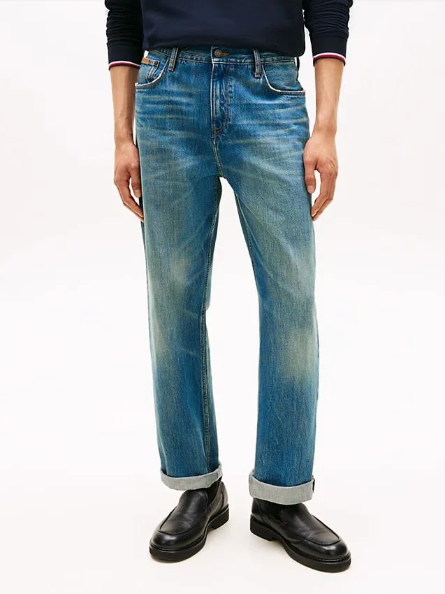 Relaxed jeans met gesp Relaxed jeans met gesp
