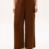 Relaxte linnen broek Relaxte linnen broek