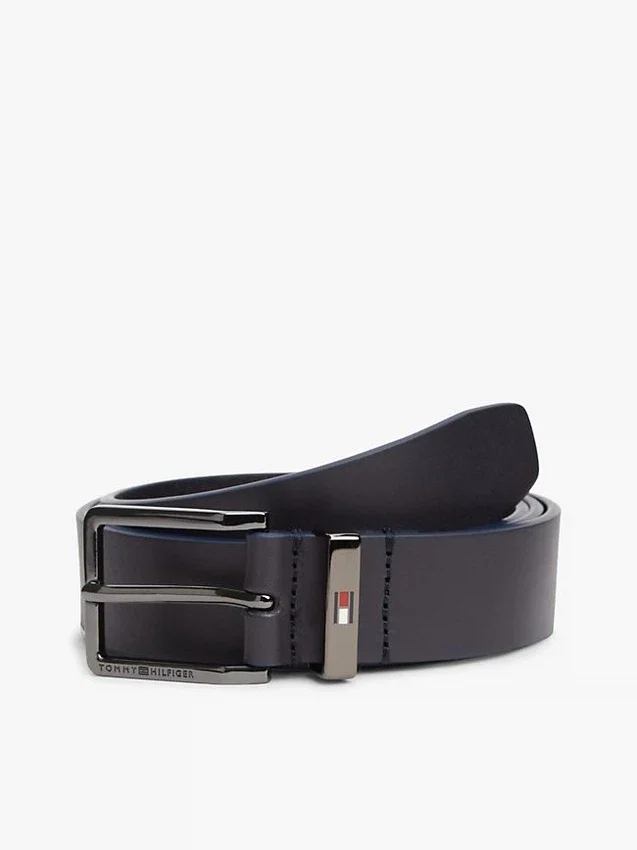 Riem van glad leer met vierkante gesp Riem van glad leer met vierkante gesp