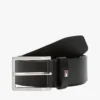 Riem van glad leer met vierkante gesp Riem van glad leer met vierkante gesp