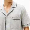 Set met shirt met korte mouwen en korte pyjama Set met shirt met korte mouwen en korte pyjama