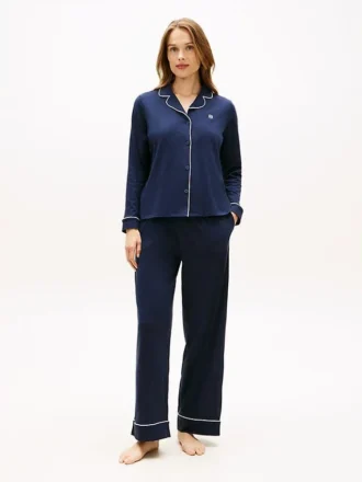 Slaapset met shirt met lange mouwen en broek Slaapset met shirt met lange mouwen en broek