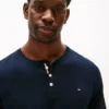 Slaapshirt van suède jersey met Henley-kraag Slaapshirt van suède jersey met Henley-kraag