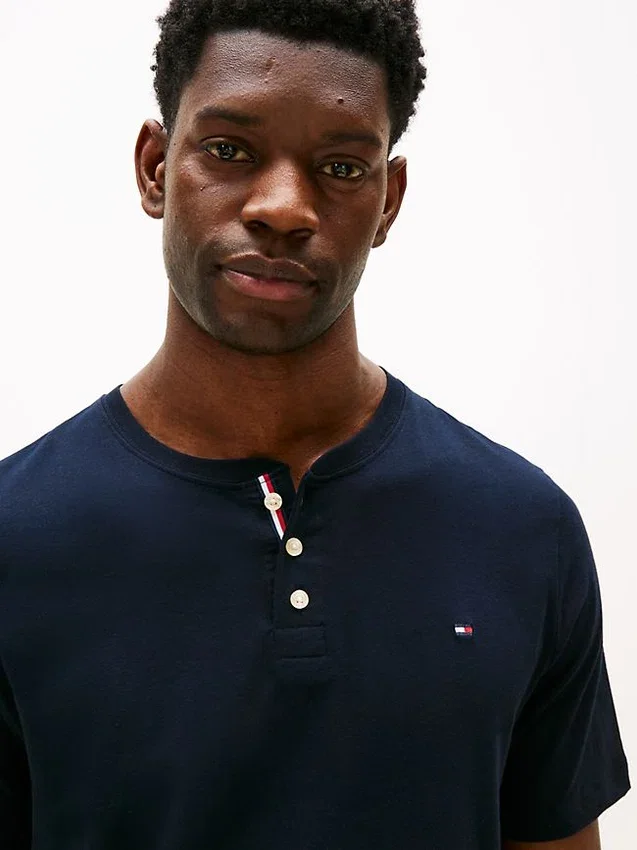 Slaapshirt van suède jersey met Henley-kraag Slaapshirt van suède jersey met Henley-kraag