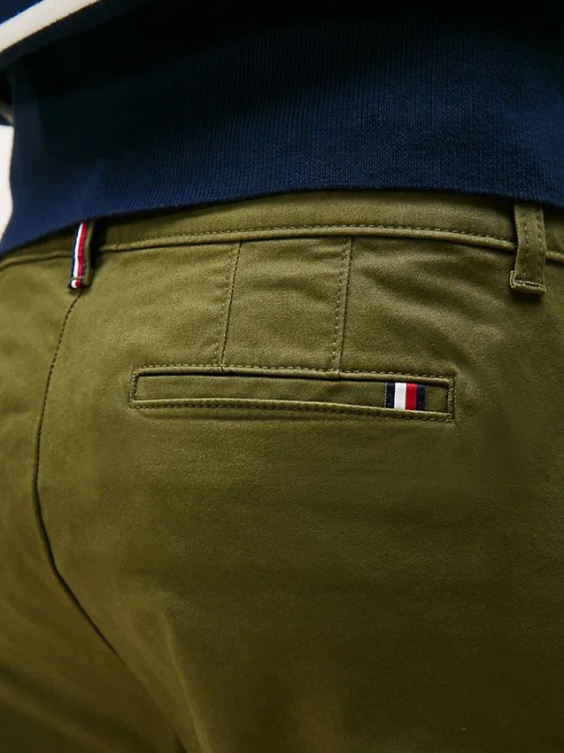 Slim fit chino Slim fit chino