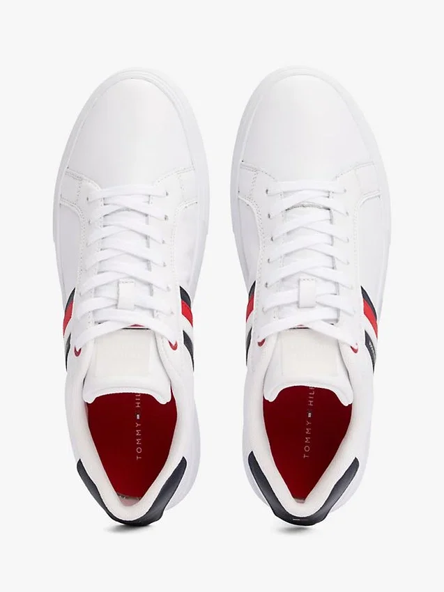 Sneaker met gestreepte leren cupzool Sneaker met gestreepte leren cupzool