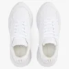 Sneaker van dik leer met gemengde textuur Sneaker van dik leer met gemengde textuur