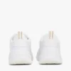 Sneaker van dik leer met gemengde textuur Sneaker van dik leer met gemengde textuur