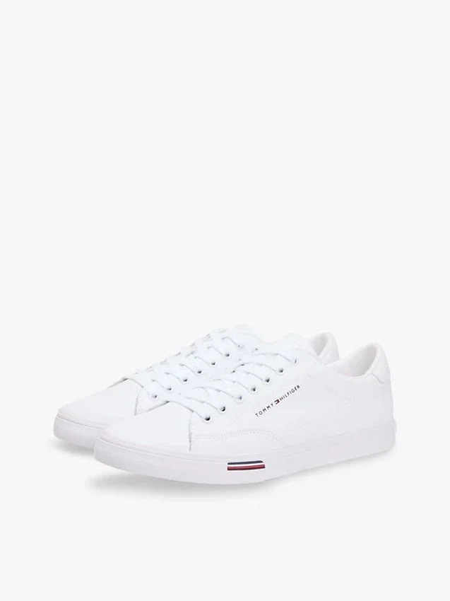 Sneaker van gevulkaniseerd leer Sneaker van gevulkaniseerd leer