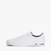 Sneaker van gevulkaniseerd leer met vlaggenstreep Sneaker van gevulkaniseerd leer met vlaggenstreep