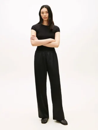 Stretch satijnen broek met wijde pijpen